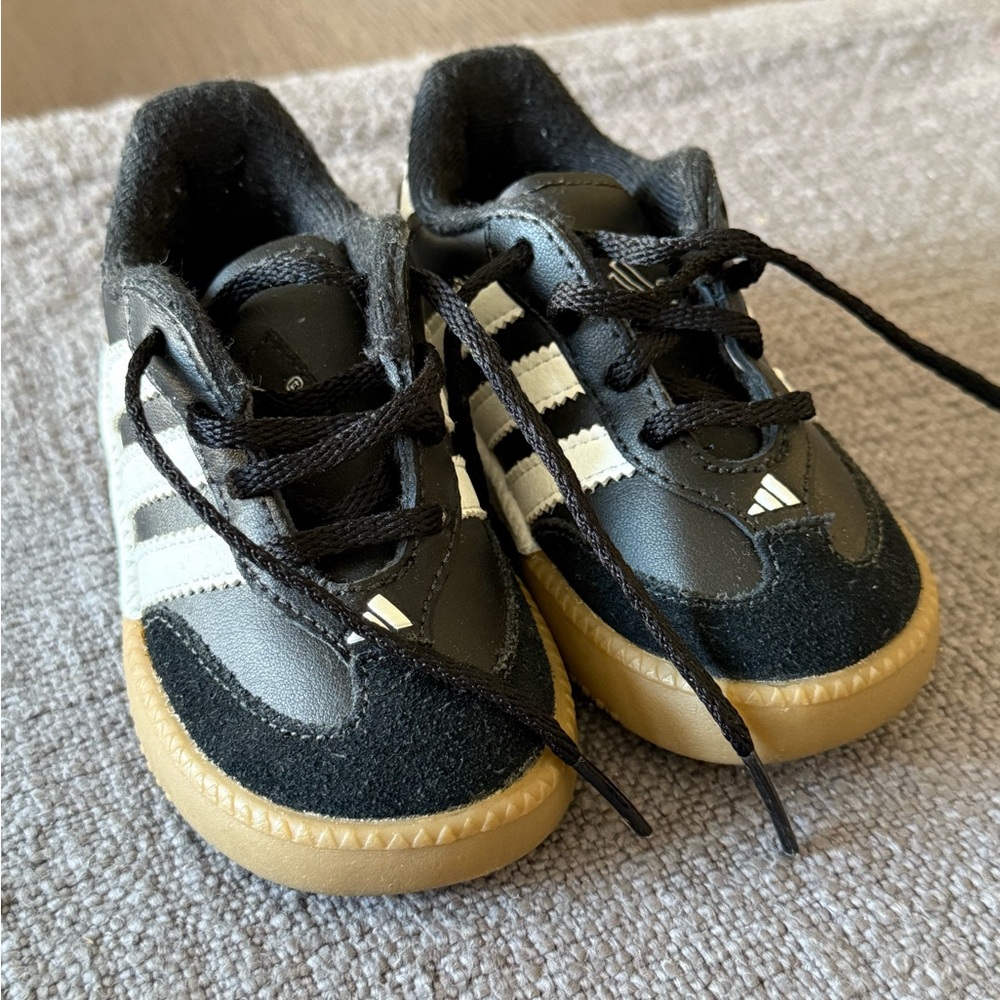 Adidas Kids Black and White Sneakers with Tan Soles